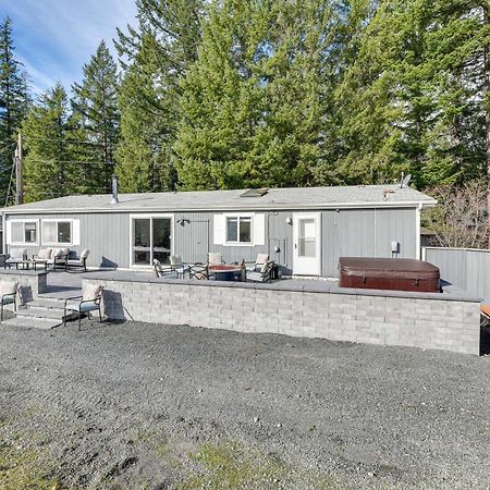 Riverfront Home With Deck, Near Mount Rainier! แพ็ควูด ภายนอก รูปภาพ
