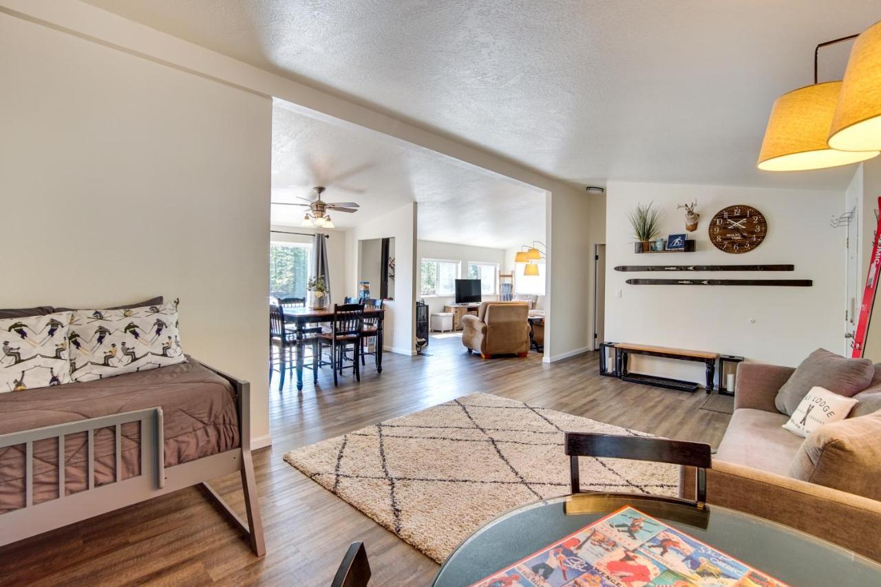 Riverfront Home With Deck, Near Mount Rainier! แพ็ควูด ภายนอก รูปภาพ