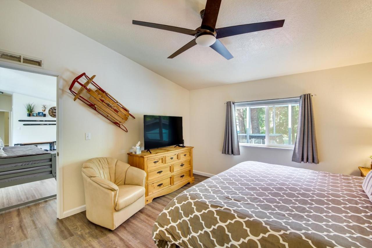 Riverfront Home With Deck, Near Mount Rainier! แพ็ควูด ภายนอก รูปภาพ